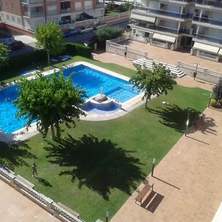 Building Oceanfront, Torild Calafell